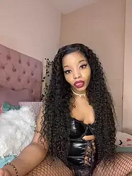 Freechat ItsLeyaa on StripChat