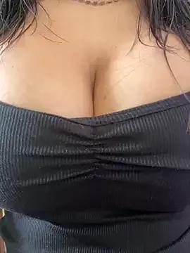 Freechat izanmiller2001 on StripChat