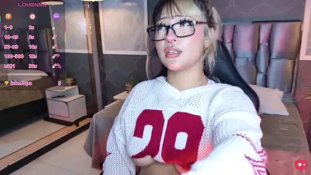 janetteJones_ on StripChat