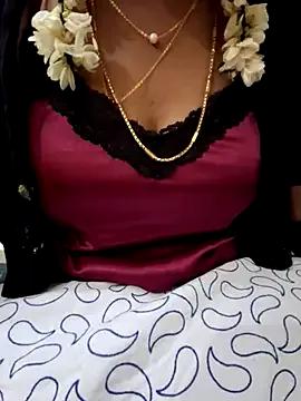 jasminetaml on StripChat