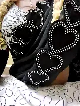 jasminetaml on StripChat