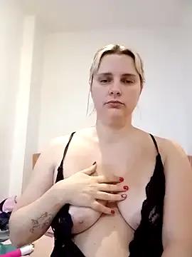 Freechat JessicaItalia on StripChat