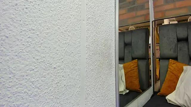 Freechat JESSYCORTES on StripChat