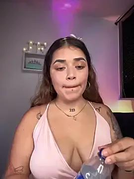 JoselinFlower_ on StripChat