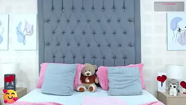 Freechat JoslinEvans on StripChat