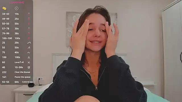 Freechat JudyAngil on StripChat