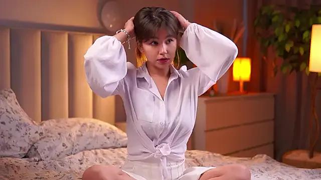 Julia_PR0 on StripChat