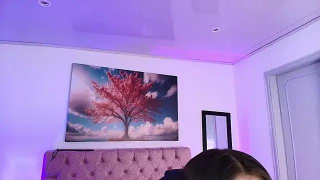 Julianaa_Castro_ on StripChat