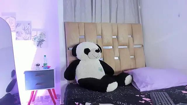 JulianaCarter — Play with my tits