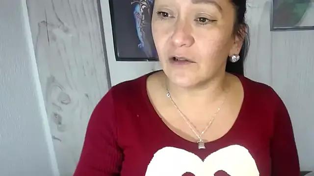 JULIANAWET69 — Freechat on StripChat