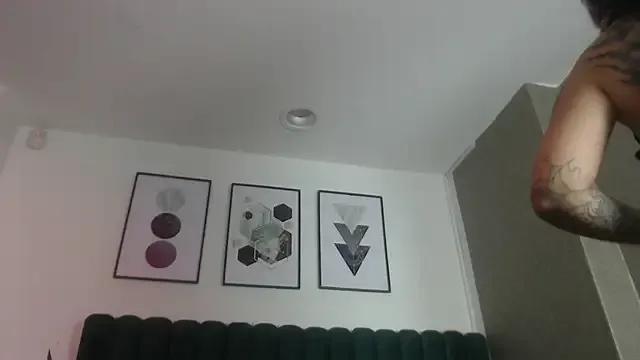 JuliaRose_ks on StripChat