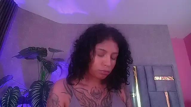 JuliaRose_ks on StripChat