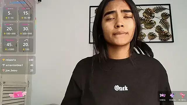 Freechat julieta_aguilar1 on StripChat