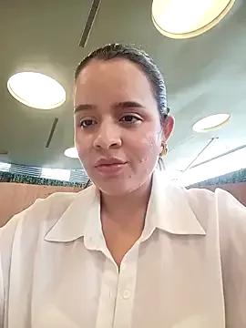 Freechat Julieth_hot-69 on StripChat