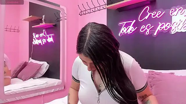 Freechat JuliethCruz_ on StripChat