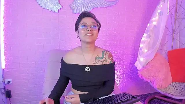 Freechat Juliexxxtasy on StripChat