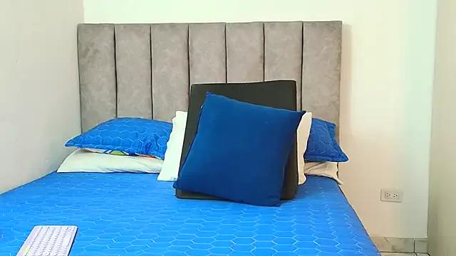 karina_lewis_ on StripChat