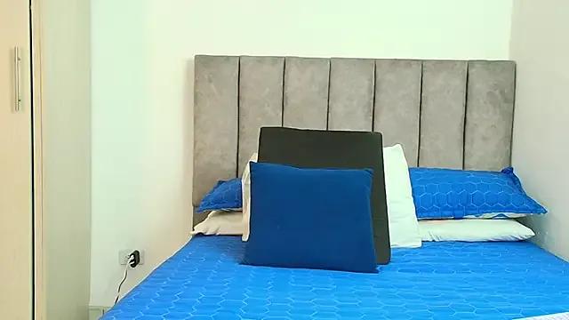 karina_lewis_ on StripChat