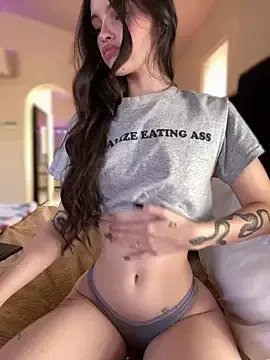 Freechat KarissaChantelle on StripChat