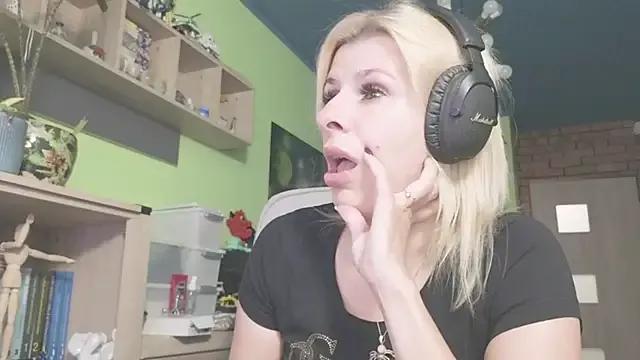 Freechat karmija on StripChat