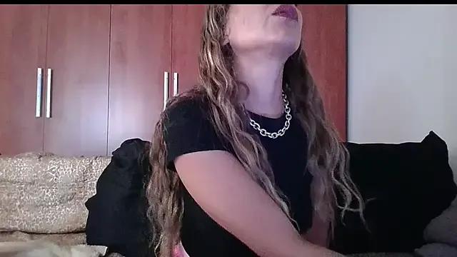 Freechat KarolinaReaper on StripChat