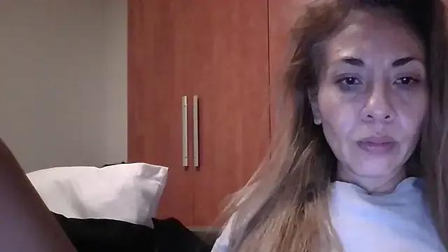 Freechat KarolinaReaper on StripChat