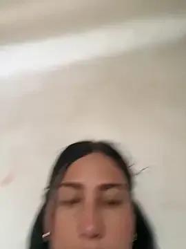 katalellahot03 — Chorro+dedo en el culo