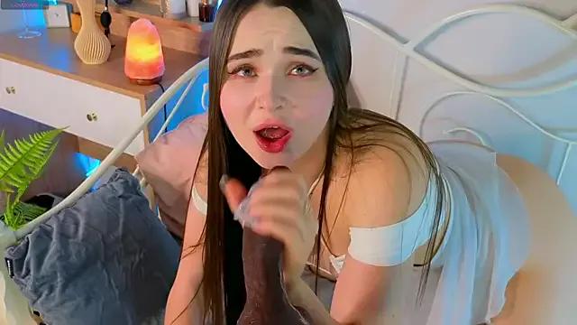 Freechat KateBleare on StripChat