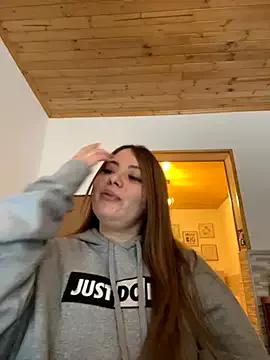 Freechat kattee_adams on StripChat