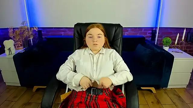 KattyRose8 on StripChat