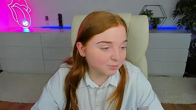 KattyRose8 on StripChat