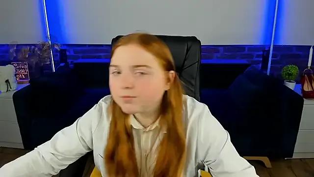 KattyRose8 on StripChat