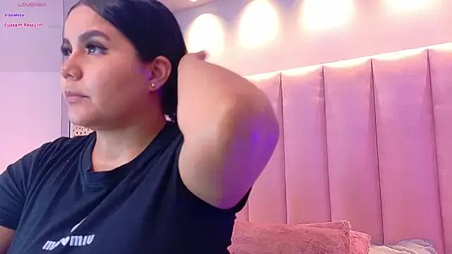 Freechat KeilyRoss on StripChat