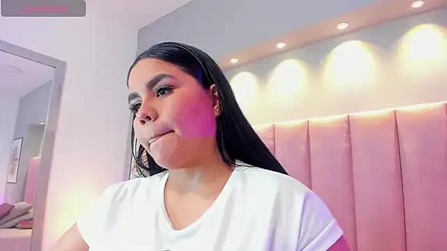 Freechat KeilyRoss on StripChat