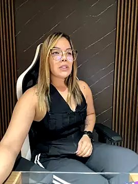 Private KellyBrooklyn_ on StripChat