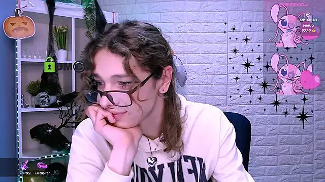 Freechat kevi_sunn on StripChat