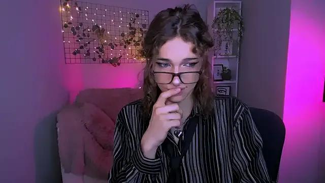 Freechat kevi_sunn on StripChat