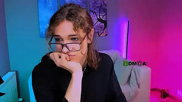 Freechat kevi_sunn on StripChat