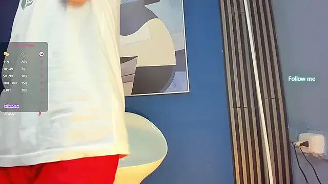 Freechat kevinn_blue1 on StripChat