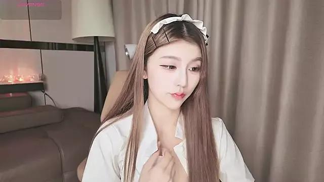 Kiki--2025 on StripChat