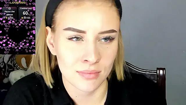 Freechat KindKristy on StripChat