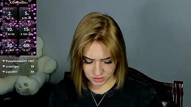 Freechat KindKristy on StripChat