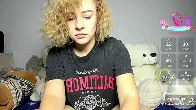 Freechat KindKristy on StripChat