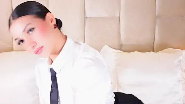 Freechat KiraKayleigh1 on StripChat