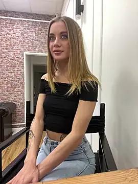 Private KiraMyers on StripChat