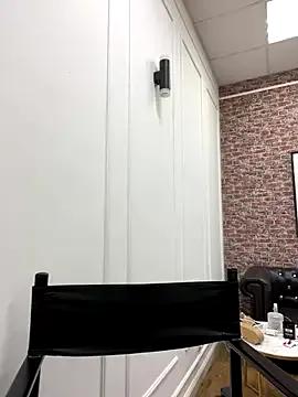 Private KiraMyers on StripChat