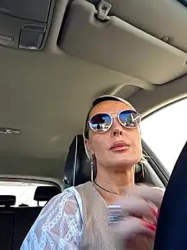 KirraWhite on StripChat