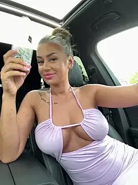 Freechat KirstieVegas on StripChat