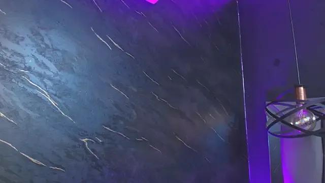 Freechat kissme_luna on StripChat