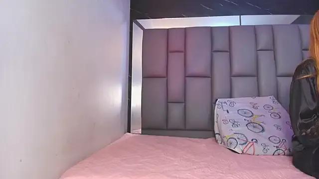 Freechat kissme_luna on StripChat